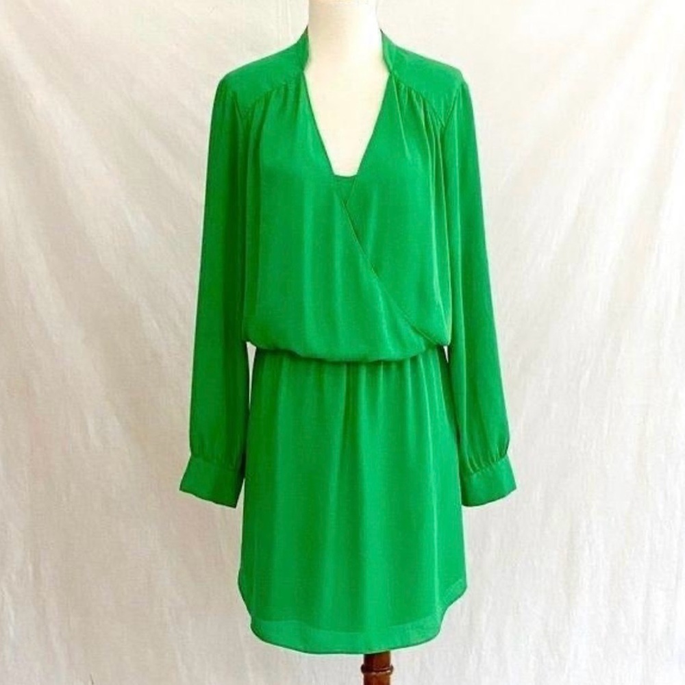 Vince Camuto Green Plunge Neck Long Sleeve Dress